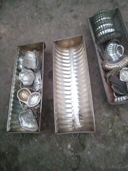 Lampáš formičky vŕtačka