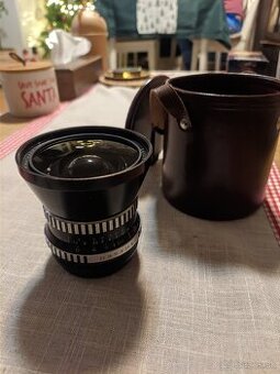 Objektív Flektogon f4/50 na Pentacon six + puzdro