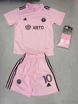 Futbalove dresy + kraťasy