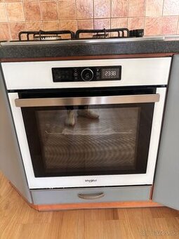 Predám vstavanú elektrickú rúru Whirlpool