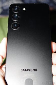 Predám Samsung Galaxy S23 8/256 gb ako nový málo používaný z