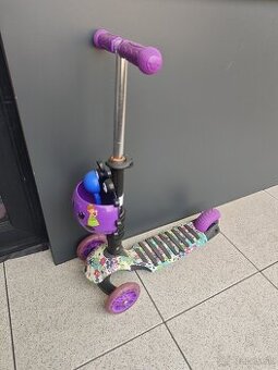 Detská trojkolesová kolobežka s košíkom – 10