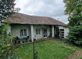 Na predaj stavebný pozemok s chalupou v obci Koplotovce