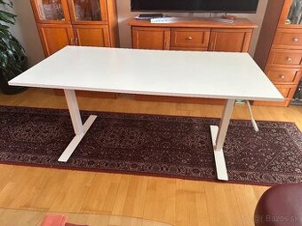 Ikea Skarsta 160 x 80 cm zdvyhatelny pracovny stol