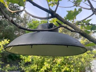 Tienidlo na industriálnu lampu originál Baťova fabrika