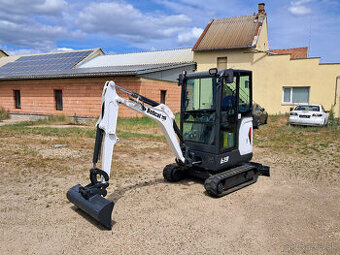 Bobcat E19, rok 2015