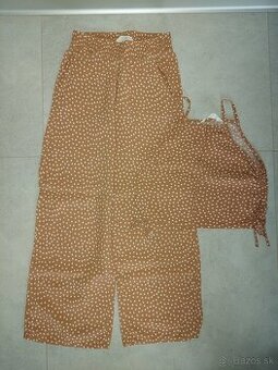 dievčenský komplet-tielko a nohavice (134 cm)