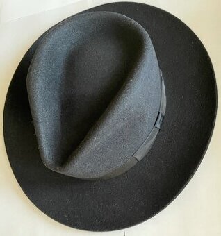Tonak Fedora Hermes 13865, veľkosť 59, čierny