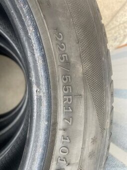 Zimné pneu 225/55R17