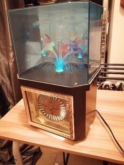Hodinky retro farebné svetenie
