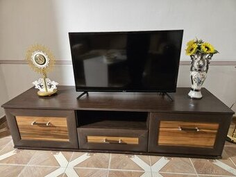 ECG LED TV - uhlopriečka 101 cm