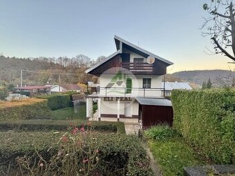 Trojpodlažná chata na celoročné bývanie Sokoľ. okr Košice