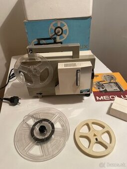 Premietačka filmov na platno