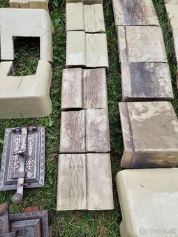 Kompletná kachľová pec /vyše 100.ročná /