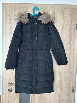 Dievčenský zimný kabát veľ. 140/146