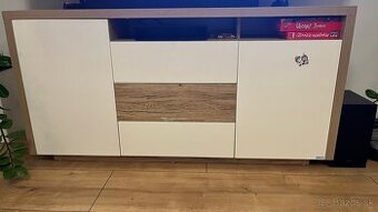 Moderná komoda / TV skrinka – biela + dub