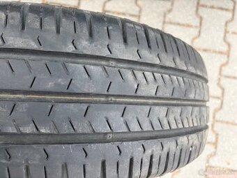 Predám letné Pneu 215 70 15 c