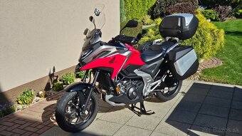 Predám HONDA NC 750X DCT, 10.450 km, orig. výbava za 2.500€0