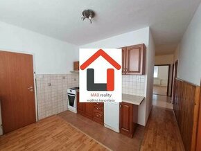 NÁJOM: 4 izbový  byt v Komárne / ul. Gazdovská od apríla 202