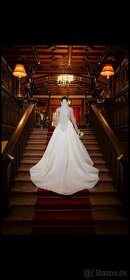 Svadobné šaty s vlečkou - 1
