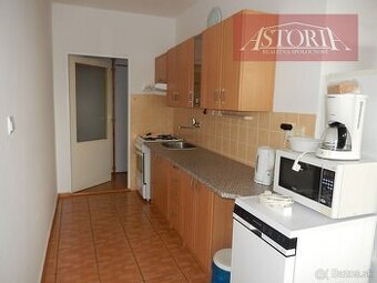 3-izbový tehlový byt - Martin - centrum - kompletná rekonštr