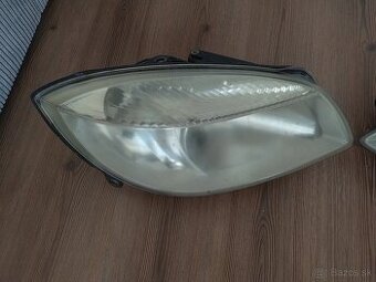 Škoda fabia 2 predné svetlá