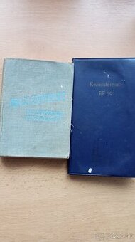 Knihy z lekárskeho prostredia o liekoch.