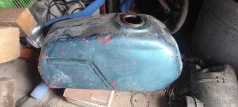 Nádrž Jawa 638/639