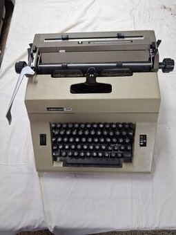Pisací stroj
