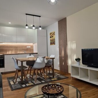 Demänová - prenajom byt 72m2 s garážou - 1