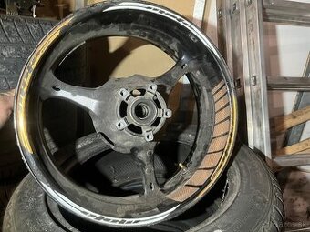 Zadny disk Suzuki GSXR 1000 K5 K6 K7 K8