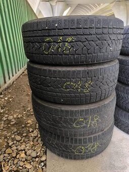 Kumho Assymetric 225/55 R18 102H