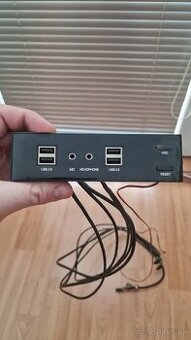 USB hub 5.25"