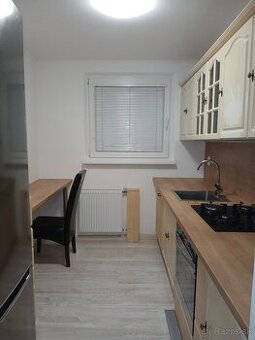 Ponúkam na prenájom 3-izbový byt s balkonom Ľadoveň - Martin