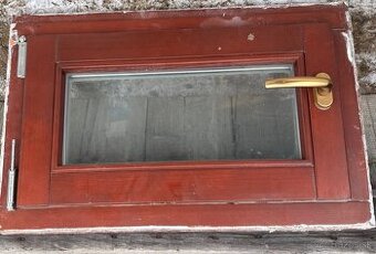 Predam použite drevene okno v dobrom stave