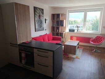 Kompletne zariadený 1 izbový byt - cena s energiami