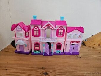 Domček pre figúrky