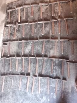 Umelecké Kladivá rôzneho druhu