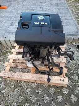 Motor 1,2 HTP 12V rok 2008 Typ: AZQ kompletní