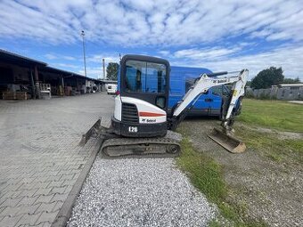 Predám Bobcat E26