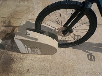 Predám štýlový stojan na bicykel