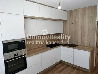 MODERNÝ 3 IZB. BYT, KOMPLETNE ZREKONŠTRUOVANÝ, PD - Zapotôčk