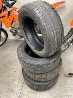 Nokian wetproof SUV 225/60r17 letné
