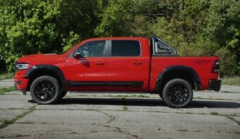 DODGE RAM 1500 5,7 HEMI 2022 GT 14 000 km