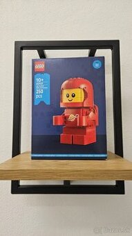 LEGO 40767 minifigure astronaut
