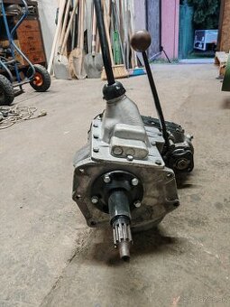 Predám prevodovky Aro M461+Aro240