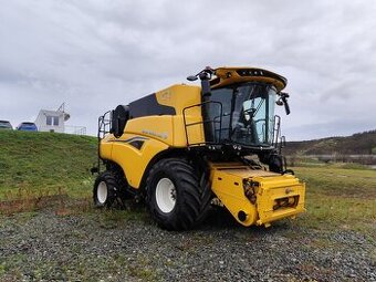 New Holland CR 9.90