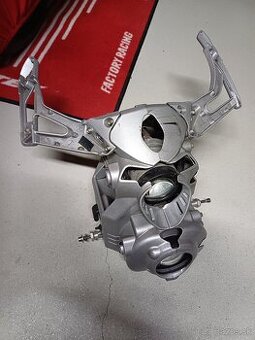 Ducati 999 držiak svetiel