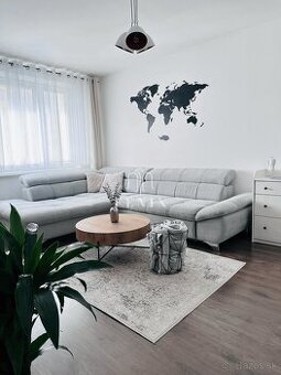 3 izbový byt so šatníkom, 76m2, loggia, pivnica-Branisková u