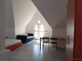 Studio apartment for rent / Prenájom garzónky KE centrum